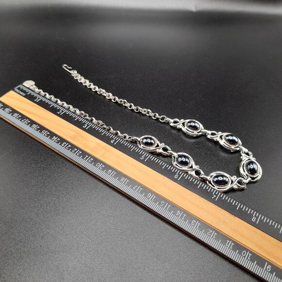 Vintage 1960s Faux Hematite Cabochon Necklace, 15 1/2", Silver Tone - Picture 8 of 10